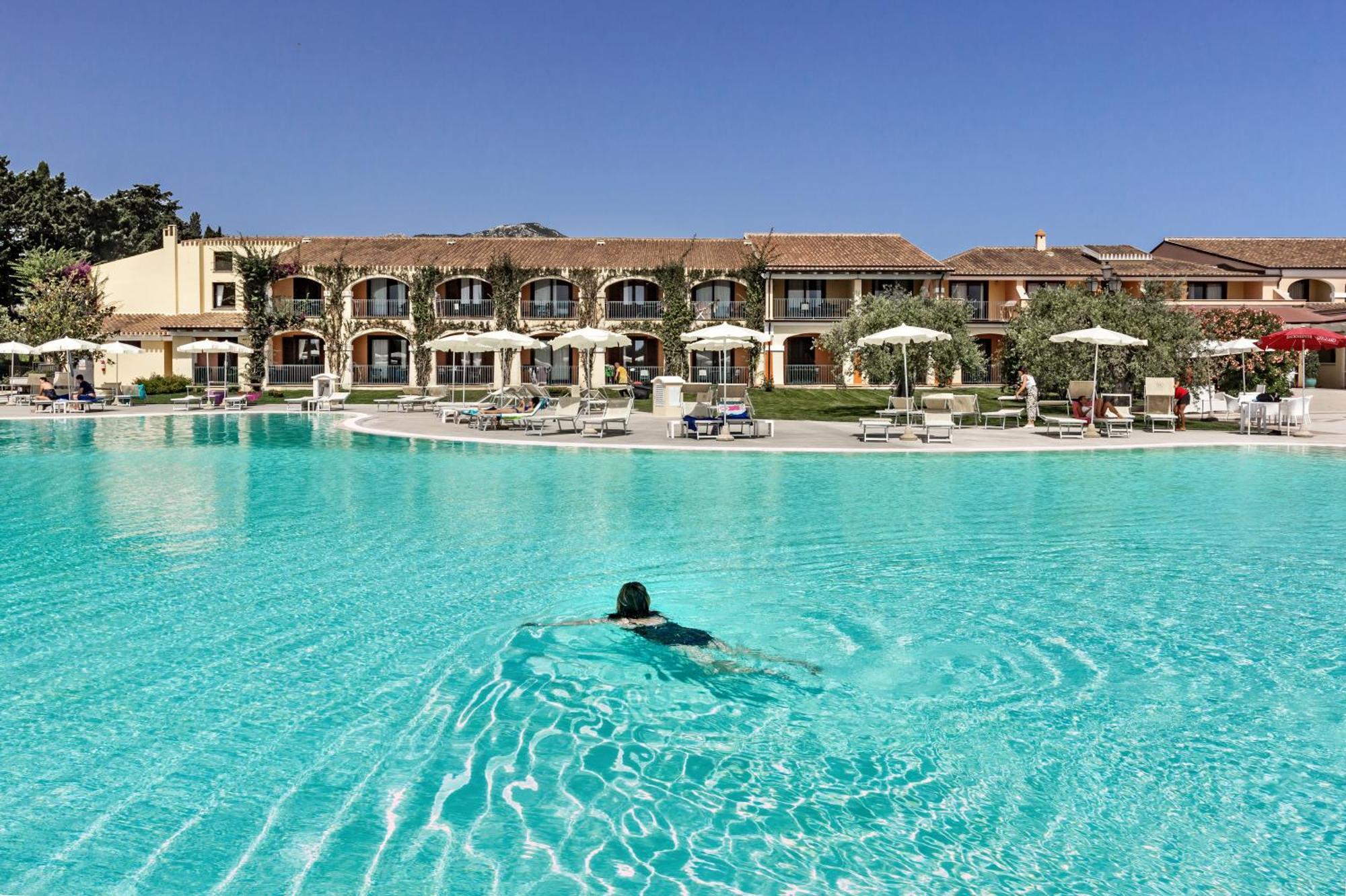 Marina di Orosei Sentido Orosei Beach מראה חיצוני תמונה